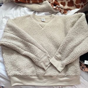 Sherpa crewneck